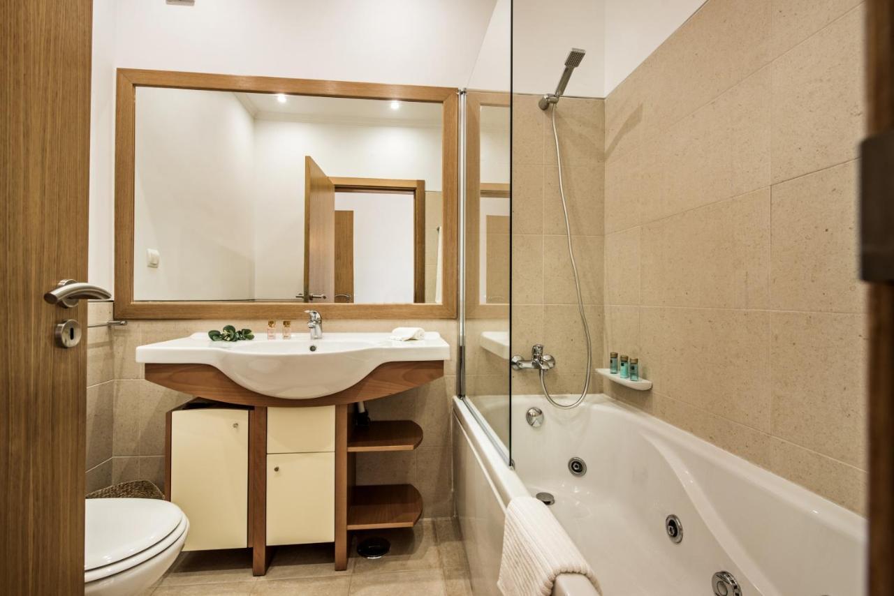 Beautiful Two Bedroom Apartment With Roof Terrace Carvoeiro  Ngoại thất bức ảnh